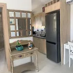 Melivia Luxury Apartment *