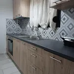 Melivia Luxury Apartment Nikiana